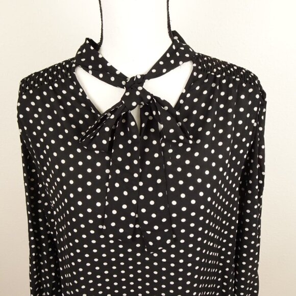 BY DESIGN Neck Tie Top Women's Plus Size 1X Black Polka Dot Smocked Shoulder - Picture 3 of 10